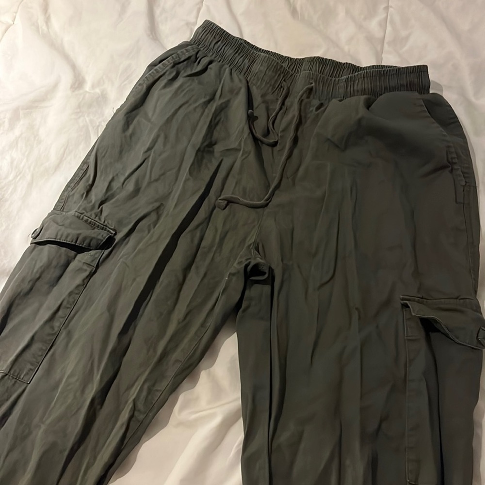 green cargo pants